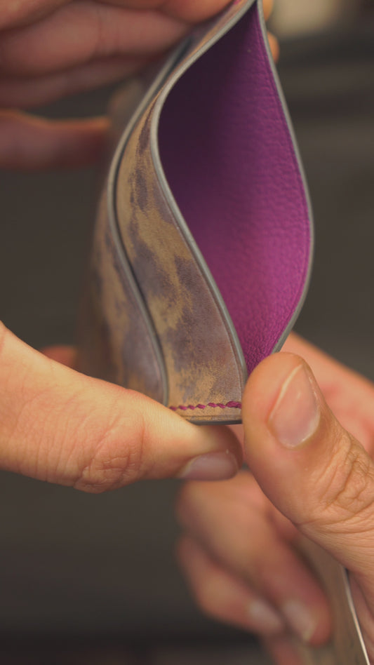 Sleek 3 Pocket Card Holder